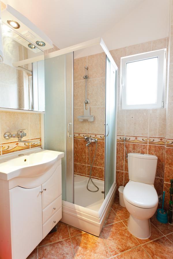 Apartments Kovinic Tivat Exterior photo